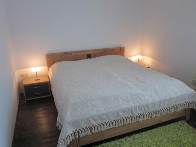 schlafzimmer eg 001